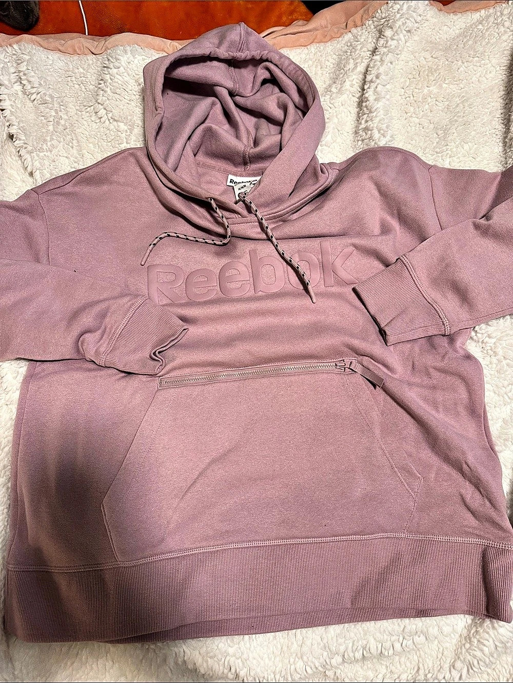 Reebok || Embossed Logo Fleece Hoodie w/ Zippered Kangaroo Pocket (M)